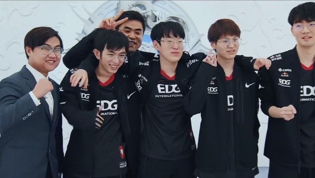 但其雄心勃 但其雄心勃