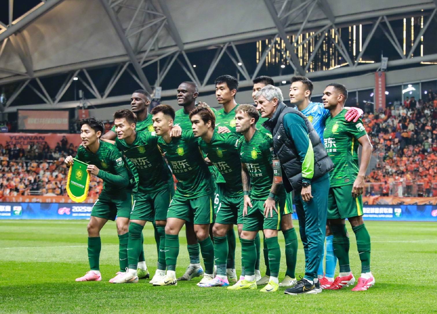 禀的年轻球 禀的年轻球