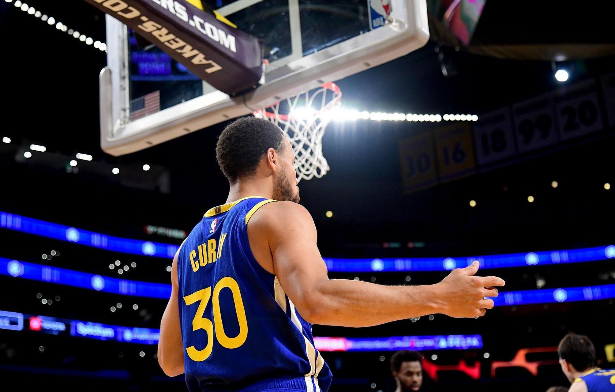 牢攥在手里 牢攥在手里